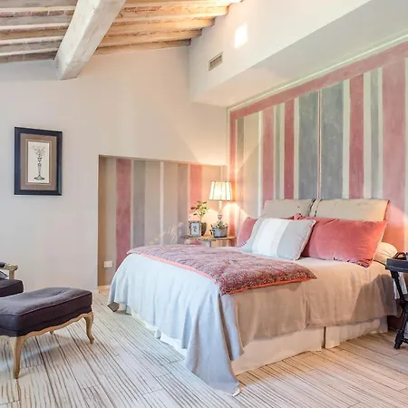 Otto Luxury Tuscan With Pool Orentano