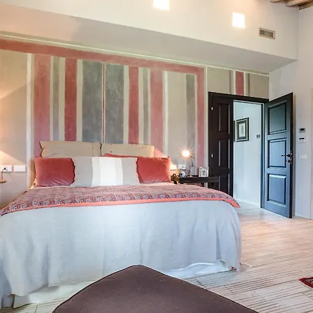 Otto Luxury Tuscan With Pool