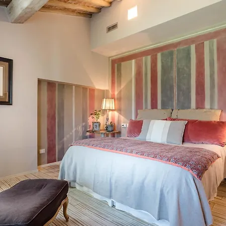 Otto Luxury Tuscan With Pool Villa